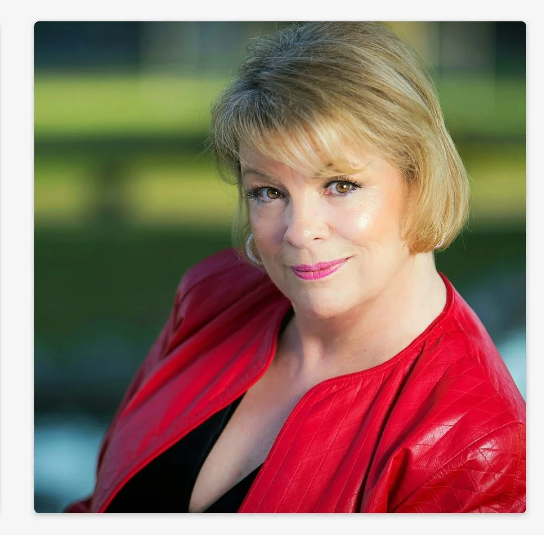 LIVE MUSIC - Peggie Perkins