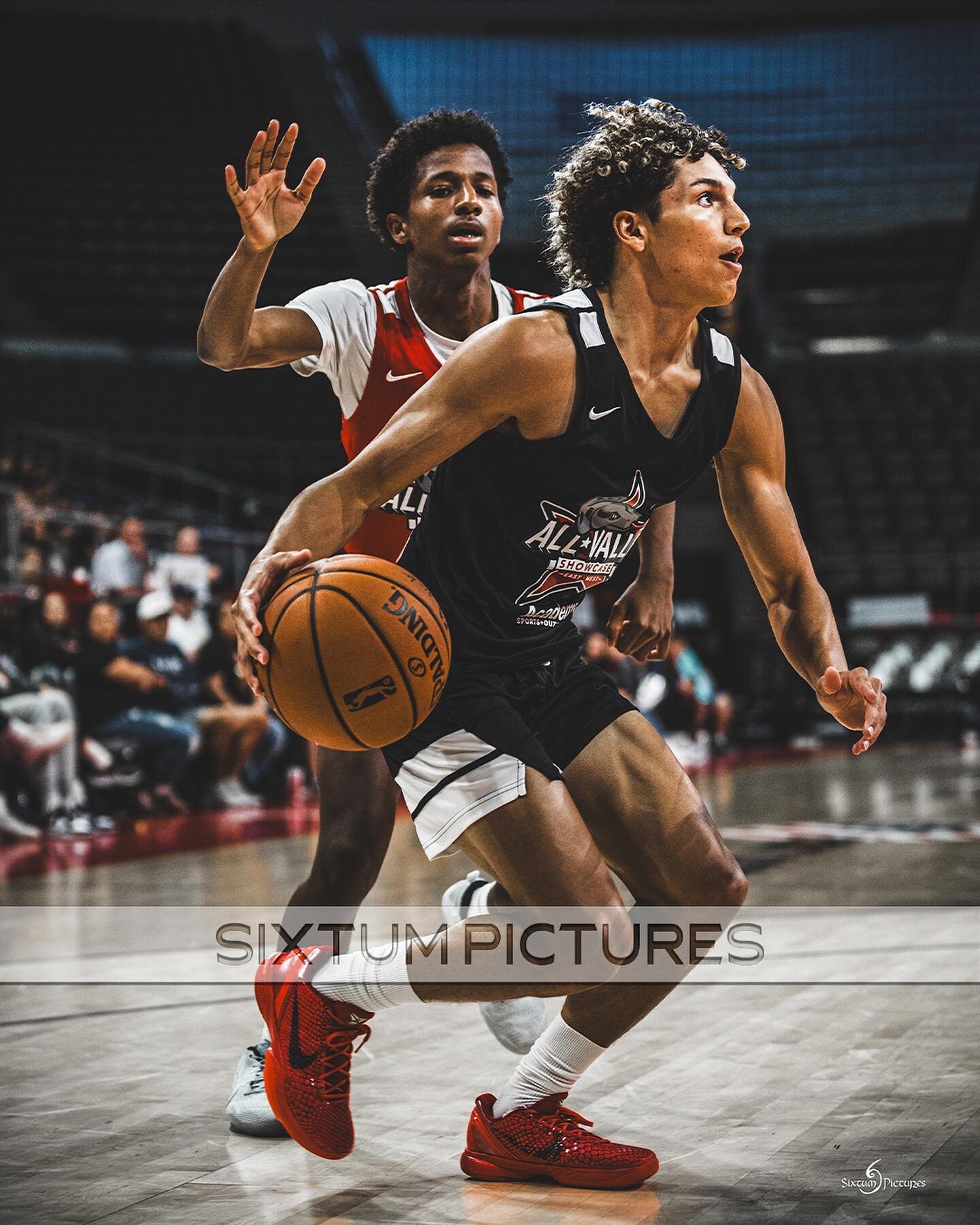 RGV boys basketball players met at Bert Ogden Arena yesterday for the All Valley Showcase. West defeated East 116-96 🏀 
Full story at sixtumsports.com
March 30 2024
📸 @shotsbyhawk