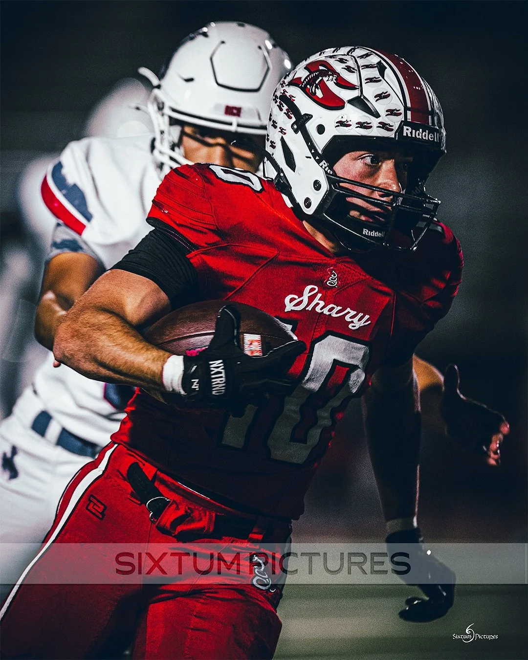 Sharyland HS dominates Brownsville Porter putting up 42 points in the first quarter alone, while allowing 0. Claims Bi District title 🏈 
Sharyland 56
Porter 7
FINAL
Nov 13 2025