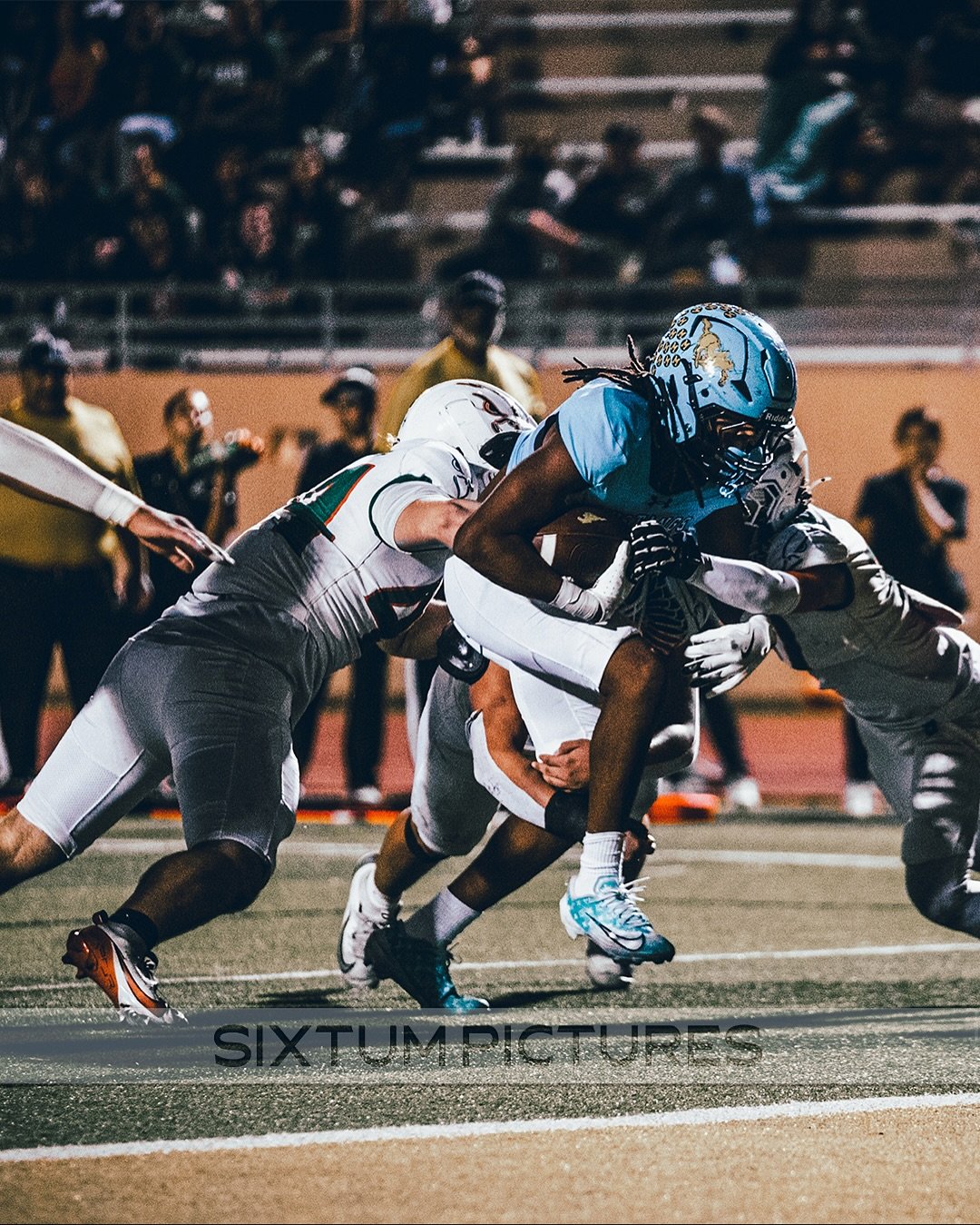 Mcallen Memorial claims Bi District championship over Harlingen South 36-21 🏈 

📸 @mikemadrigal30 @sixtumdesigns
