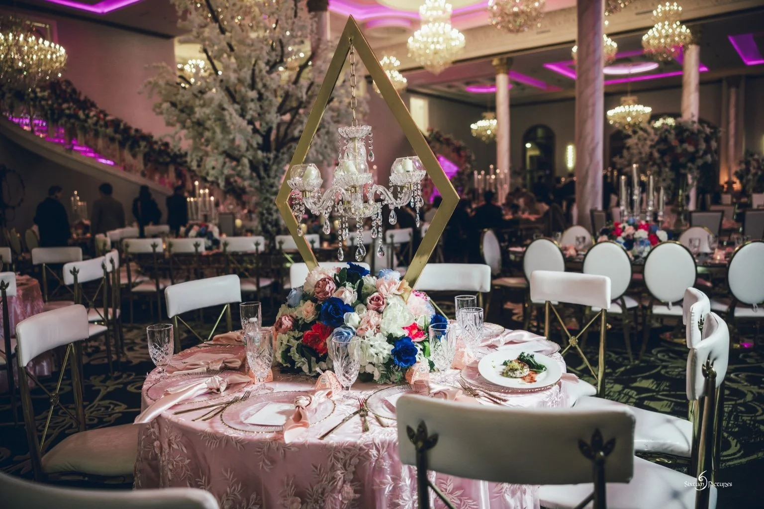 4 Venue - Sixtum Pictures-SIX12133.jpeg