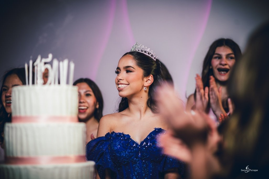 12 Cake - Sixtum Pictures-SIX41348.jpeg