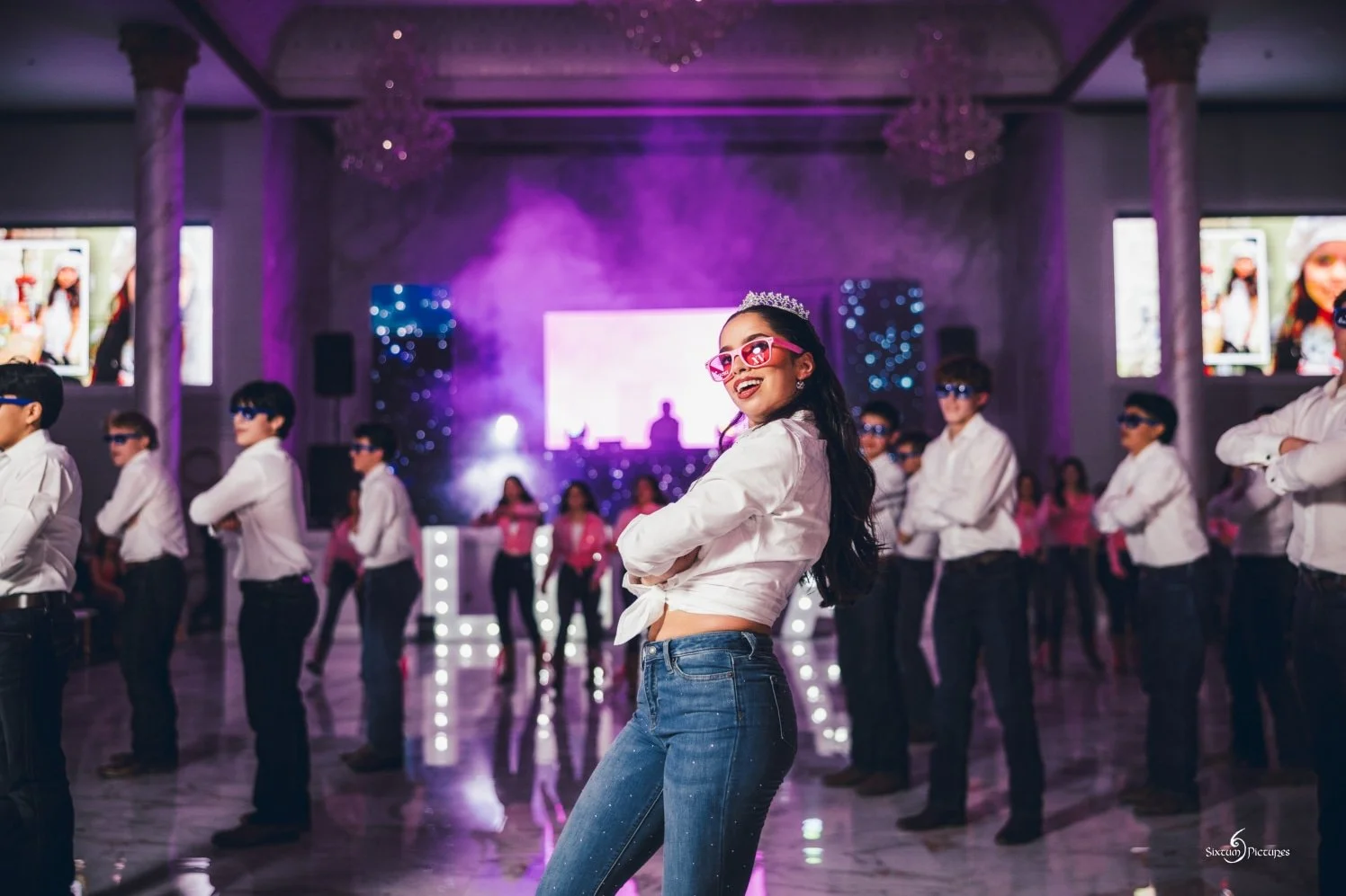 13 Group Dance - Sixtum Pictures-SIX16754.jpeg