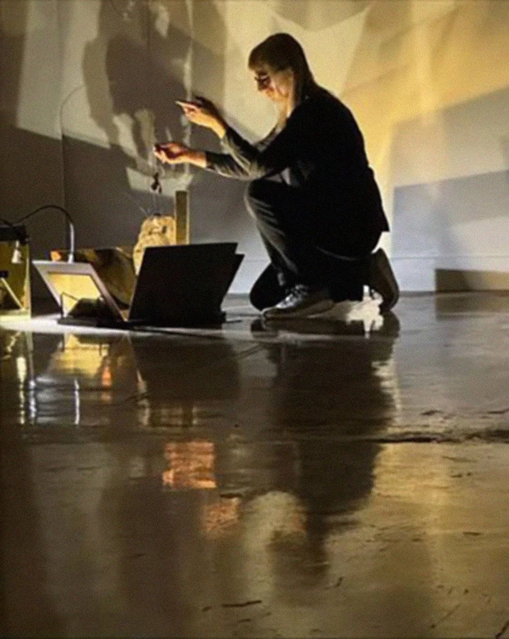 echo(~)phase-1_rebeca-performing-bronze.jpeg