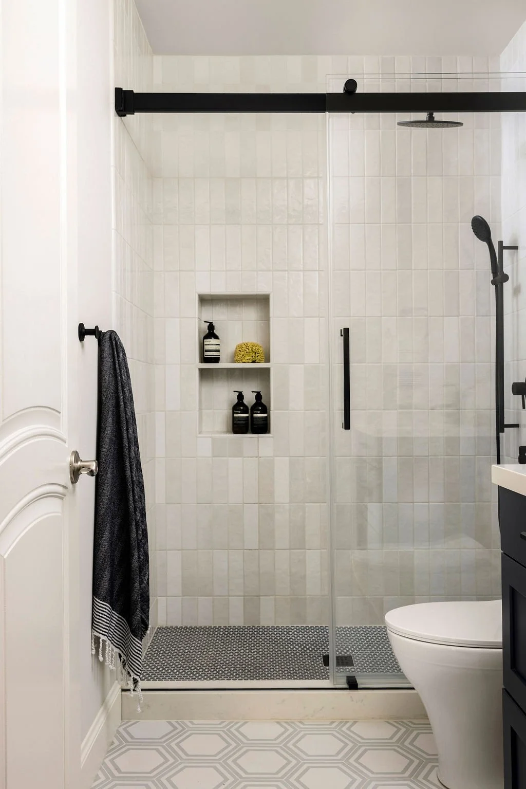 Love-and-Interiors_Glen-Park-Modern-Oasis-Kids-Bath-Hexagon-Tile.jpg