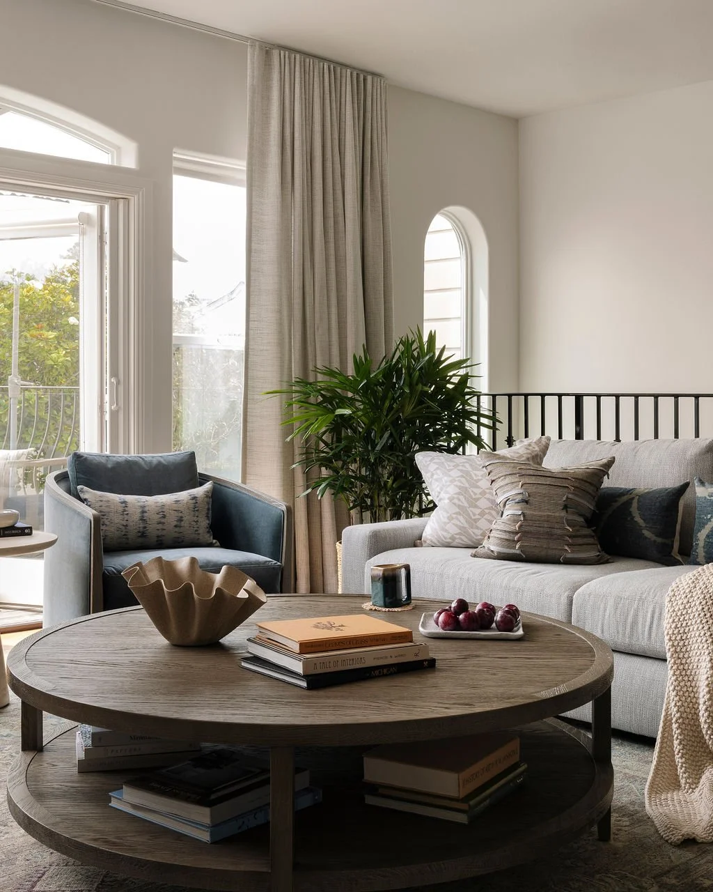 Love-and-Interiors_Glen-Park-Modern-Oasis-Living-Room-Cozy-Seating.jpg