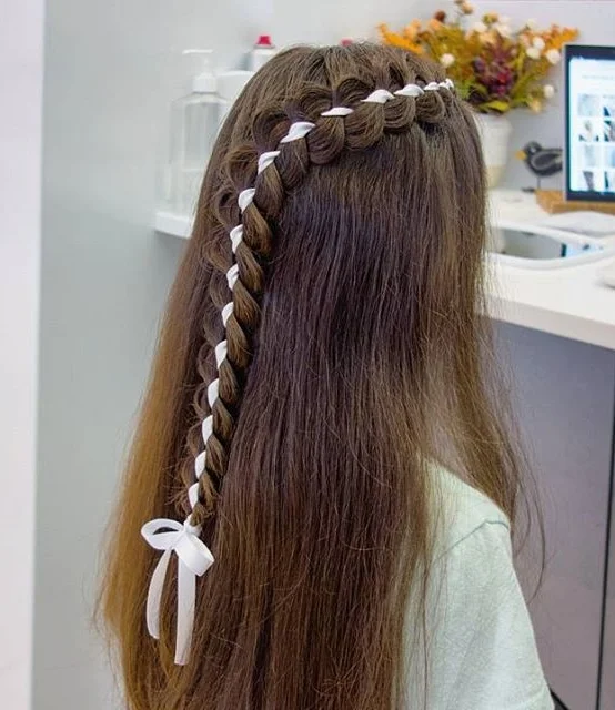 PRETTY RIBBON