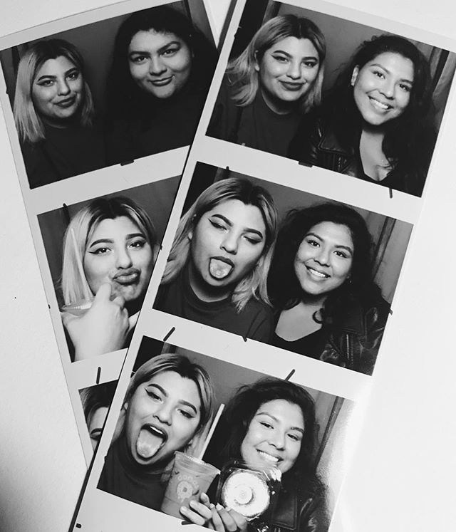 Photo booth moments 💘📸