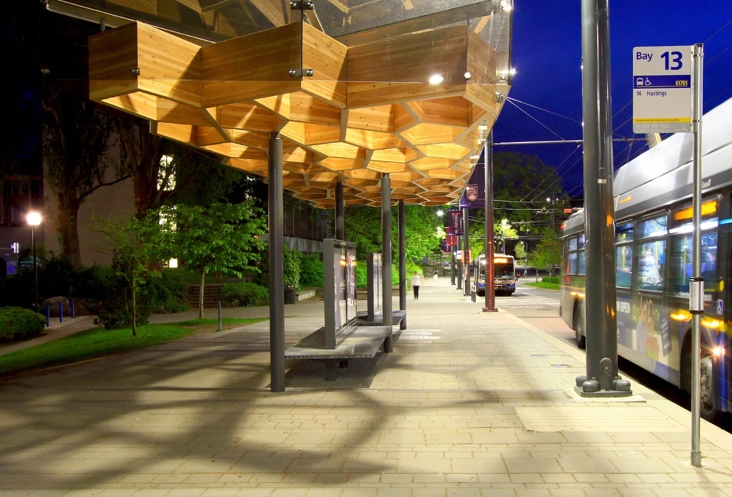 UBC-BUS_SHELTER-08.jpg