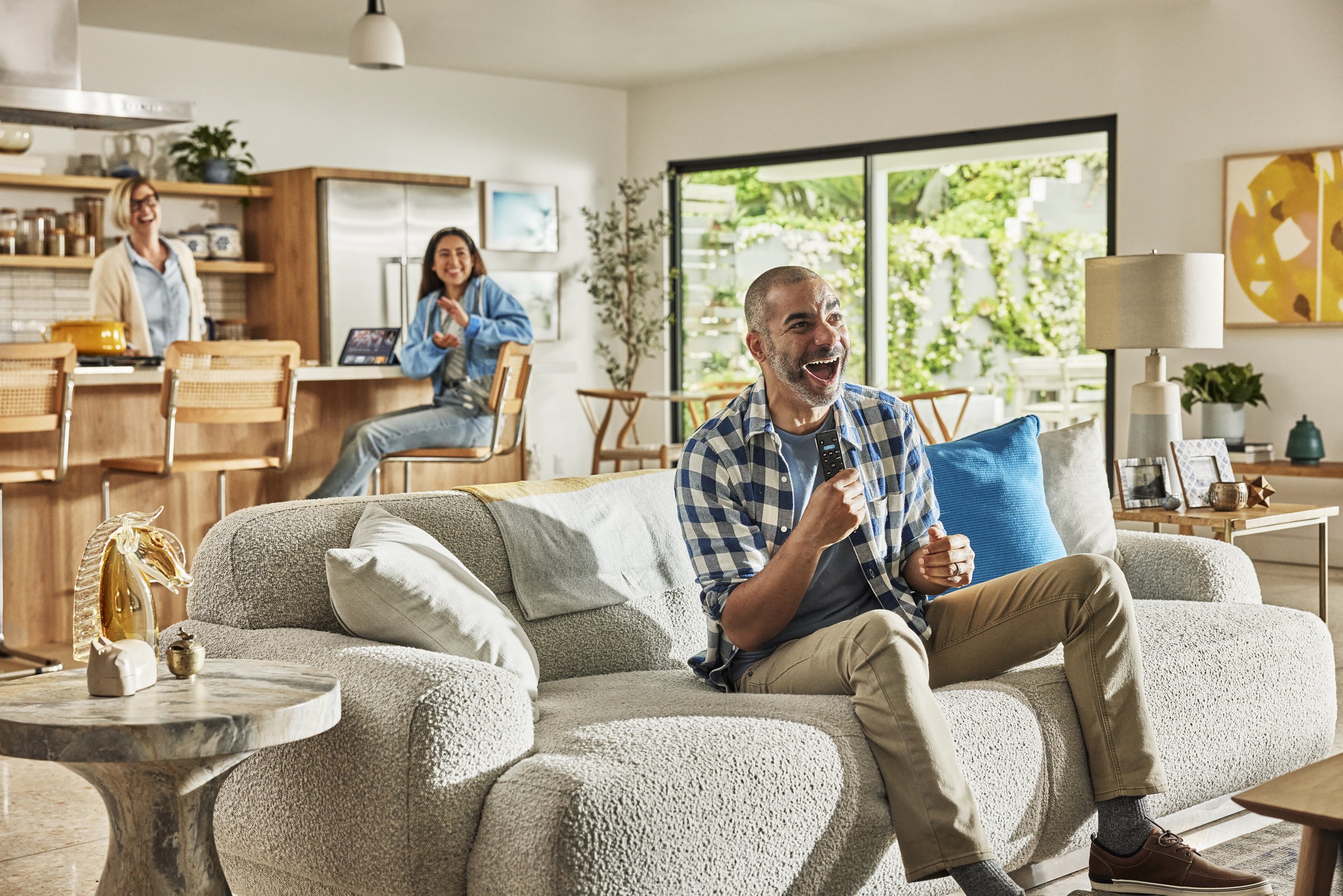 LIVING_ROOM_1_KITCHEN_BG_0312.jpeg