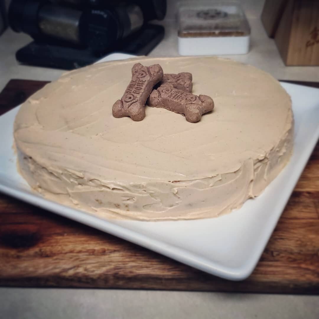 A pupper birthday cake for our 3 year old angles 🤍🎂