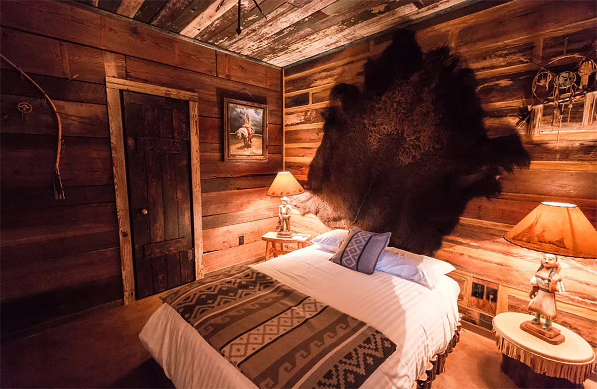 3-Apartment-nr3-Native-Indian-Apt-Lodge-2-bedrooms-Exclusive-accommodation-J-Five-Horse-Ranch-Weatherford-Texas-Additional-member-property-Solstice-Club.jpg