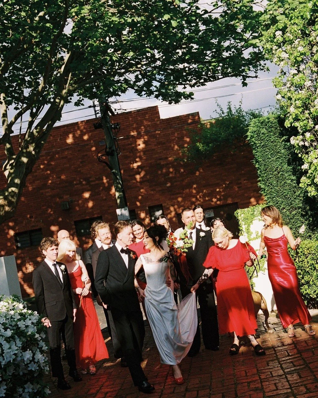 What's your favourite group photo spot? 
@olemonade.co