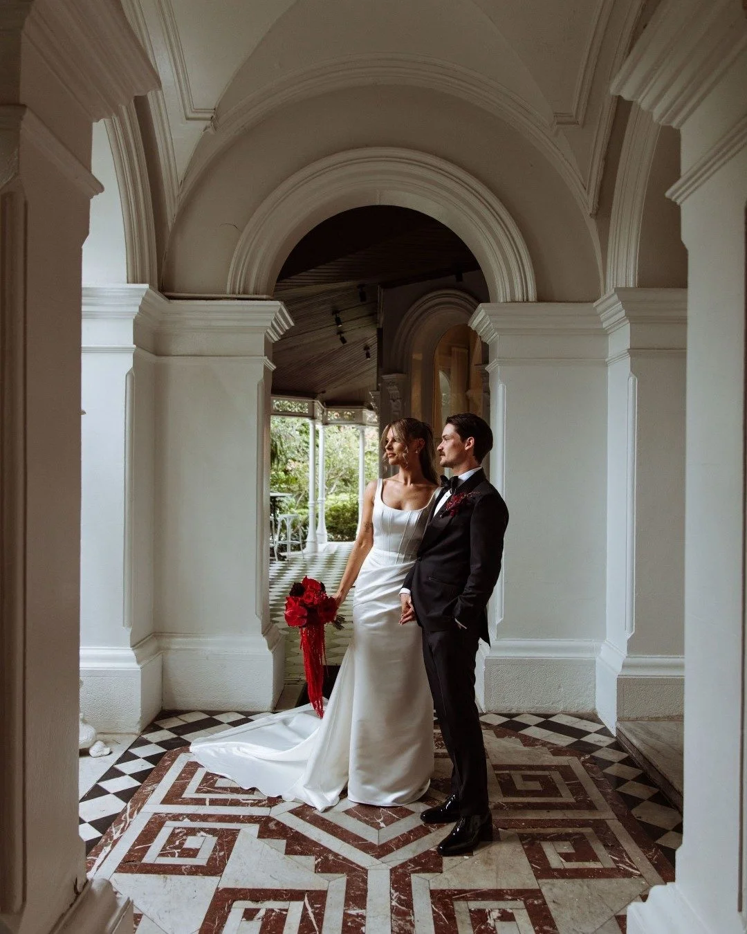 Genie &amp; James 🤍

Photographer @heyjack_co 
Florals @bluehydiflorist