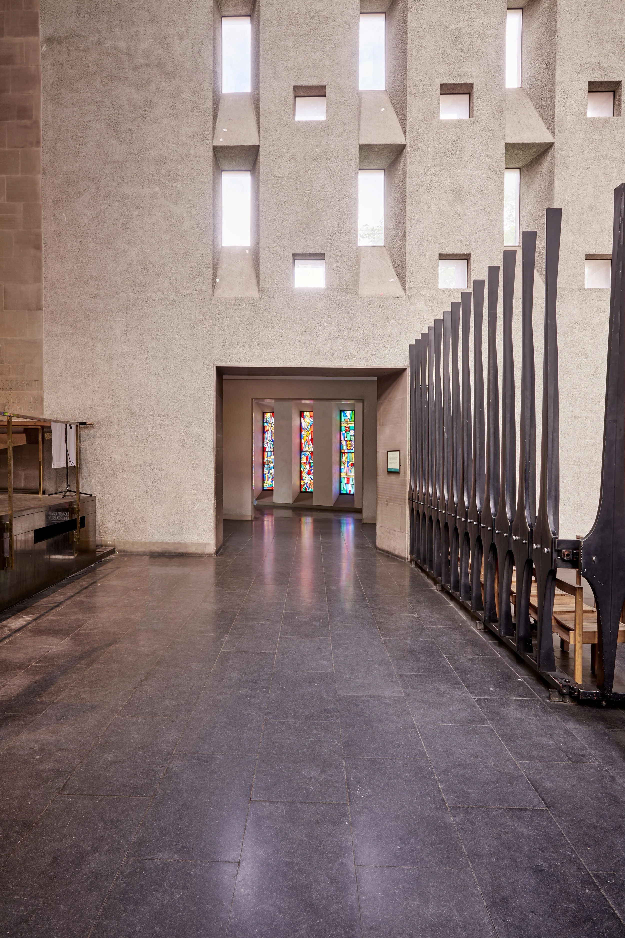 Coventry_Cathedral_91_.jpg