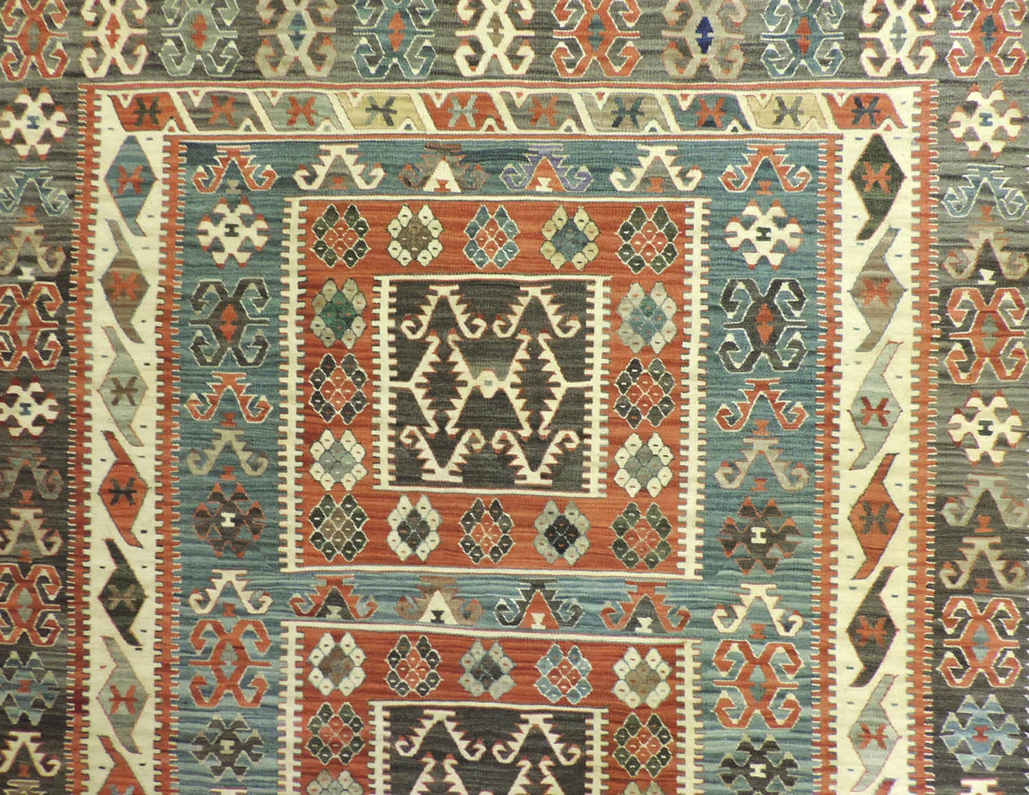 1610f.JPG