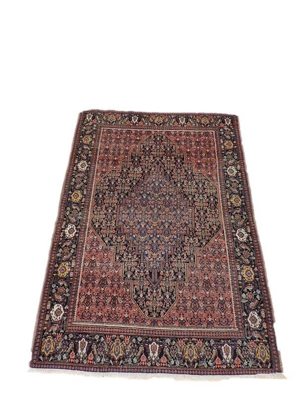 SENNEH 192cm x 137cm