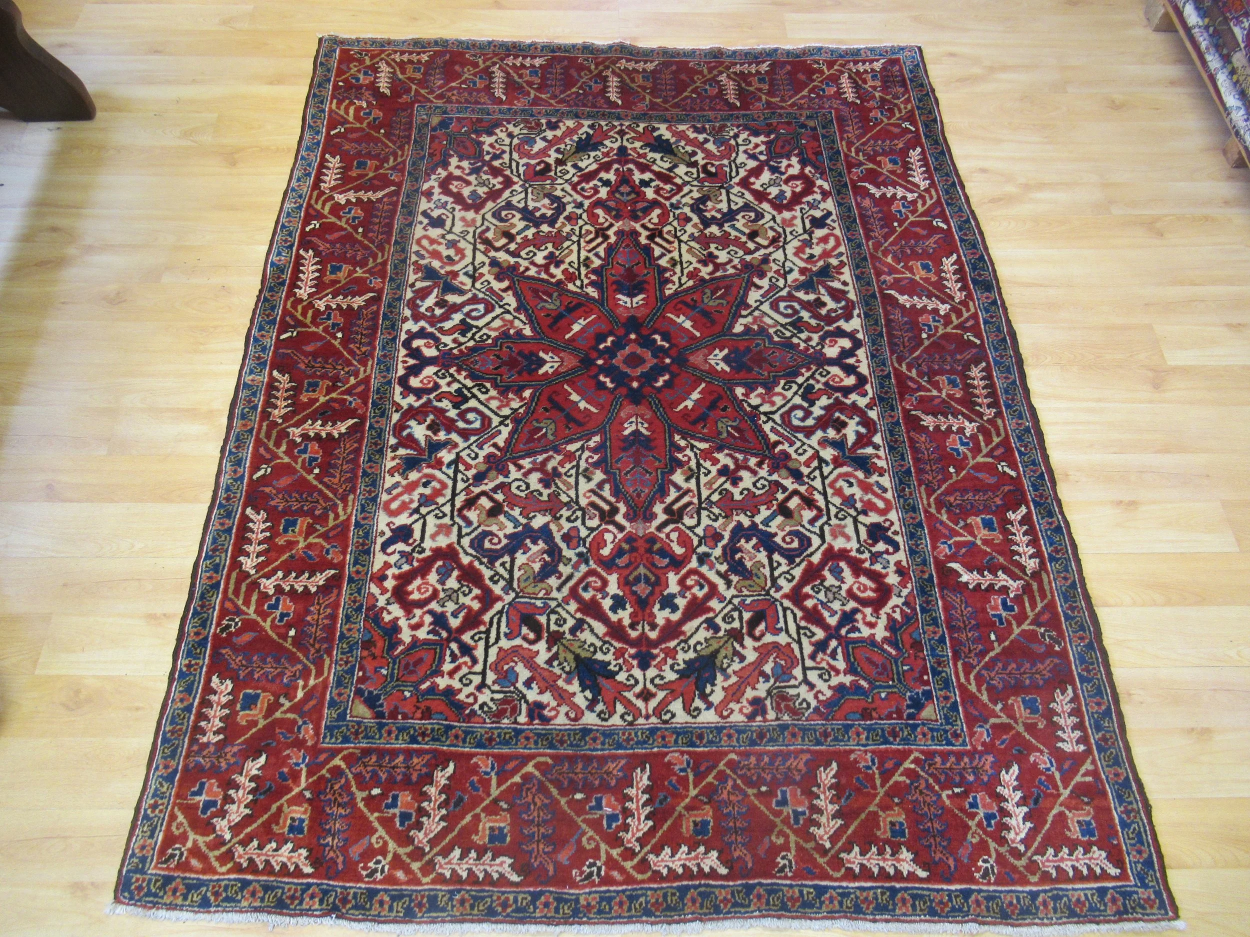 2877 Heriz01    186x144.JPG