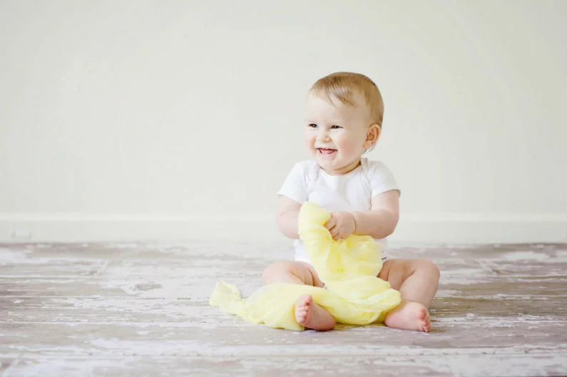 adorable-baby-cheerful-459953.jpg