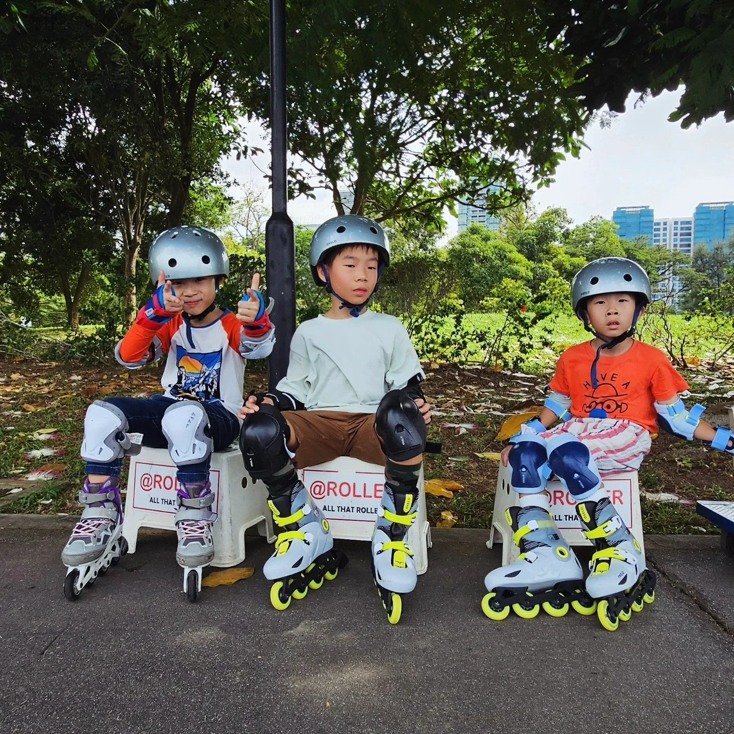 Hey, guys. Nice to meet you.😘

There is nothing on this earth more to be prized than true friendship.
(St. Thomas Aquinas)

#SCHOOLHolidaySkateCamp
---> Check out our homepage; www.RollerCookie.com

#WestCoastPark
#WeekendClasses 
#PostExamActivi