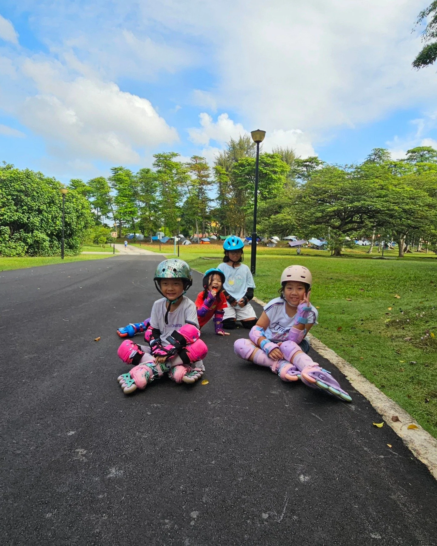 Glad to see you guys again after the holidays :)

In the end, kids won&rsquo;t remember that fancy toy or game you bought them, they will remember the time you spent with them. &ndash; Kevin Heath

#WestCoastPark
#Weekendclass
#RollerCookie.com