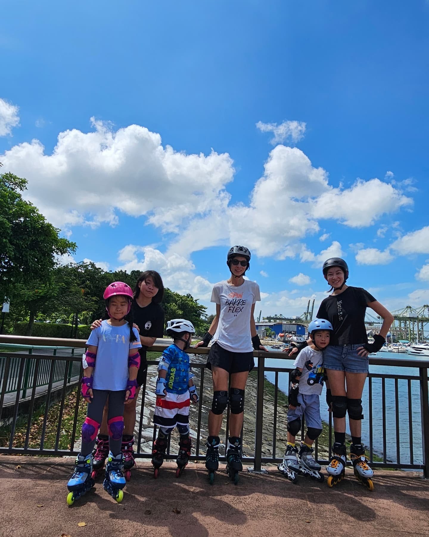 Welcome back to the classes at WCP 
We love you, so We love to skate 😆

"Never go on trips with anyone you do not love.&rdquo; &ndash; Ernest Hemingway

#WestCoastPark
#Weekendclass
#RollerCookie.com