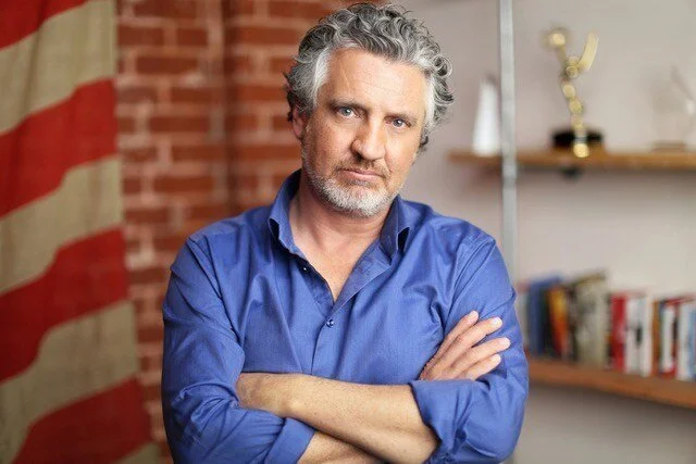 Airey Bros Radio / Episode 100 / Del Bigtree