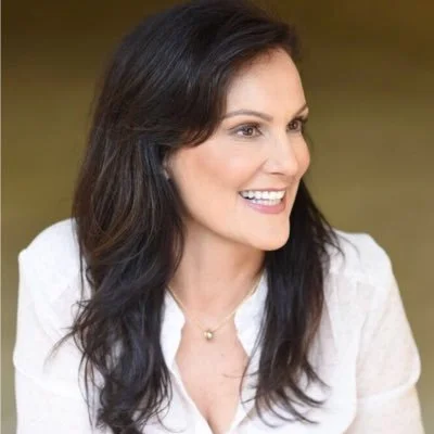 Airey Bros. Radio / Episode 101 / Monica Perez 