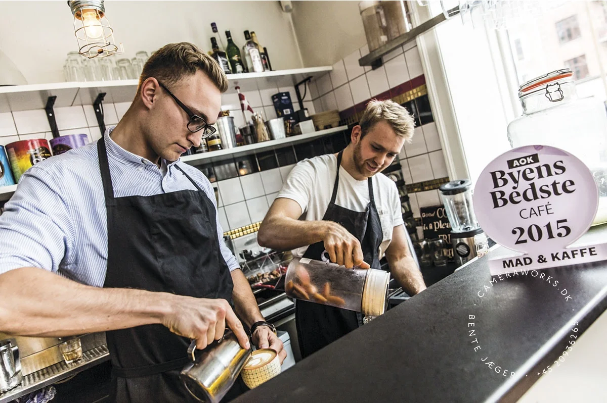 “Mad & Kaffe” vandt AOK´s pris som “Byens Bedste Café 2015”