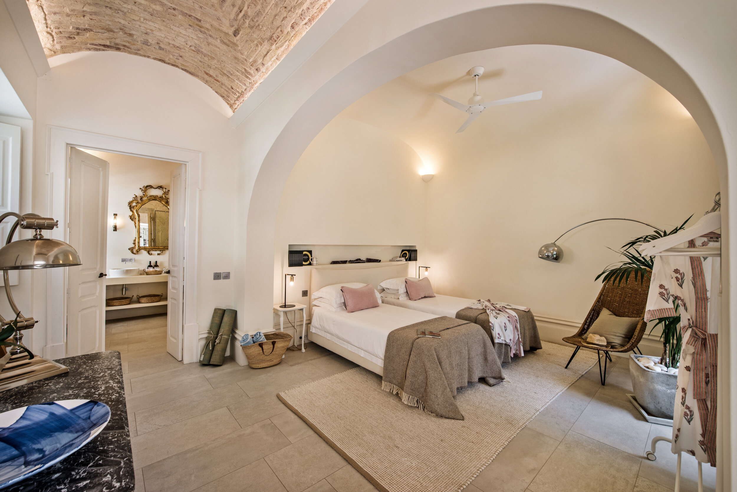 the Courtyard suite - twin beds - Casa Fuzetta (284).jpg