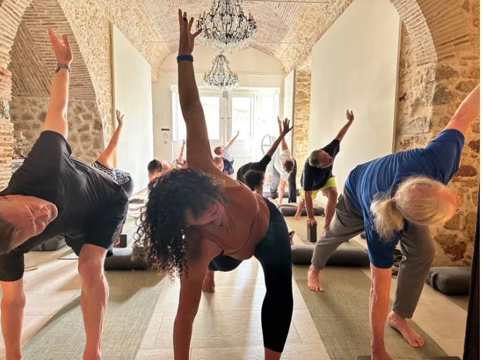 LightInside Yoga retreat with Niki Saccareccia