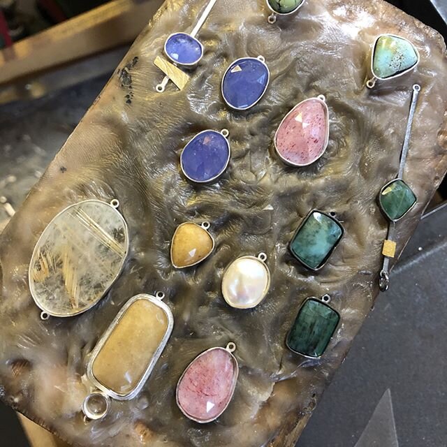 Work STILL In Progress for my spring shows starting next week! Lots of color - lots of fun - especially if you like asymmetry! Up first: Marlborough,  MA &ndash; Houston and The Woodlands, Texas - Yee Haw!⁣
⁣.⁣
⁣.⁣
⁣.⁣
⁣#oneofakindjewelry  #artjewelr