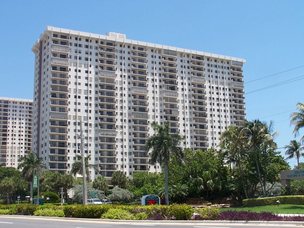  Unit remodel, Summit Towers South, Hollywood 