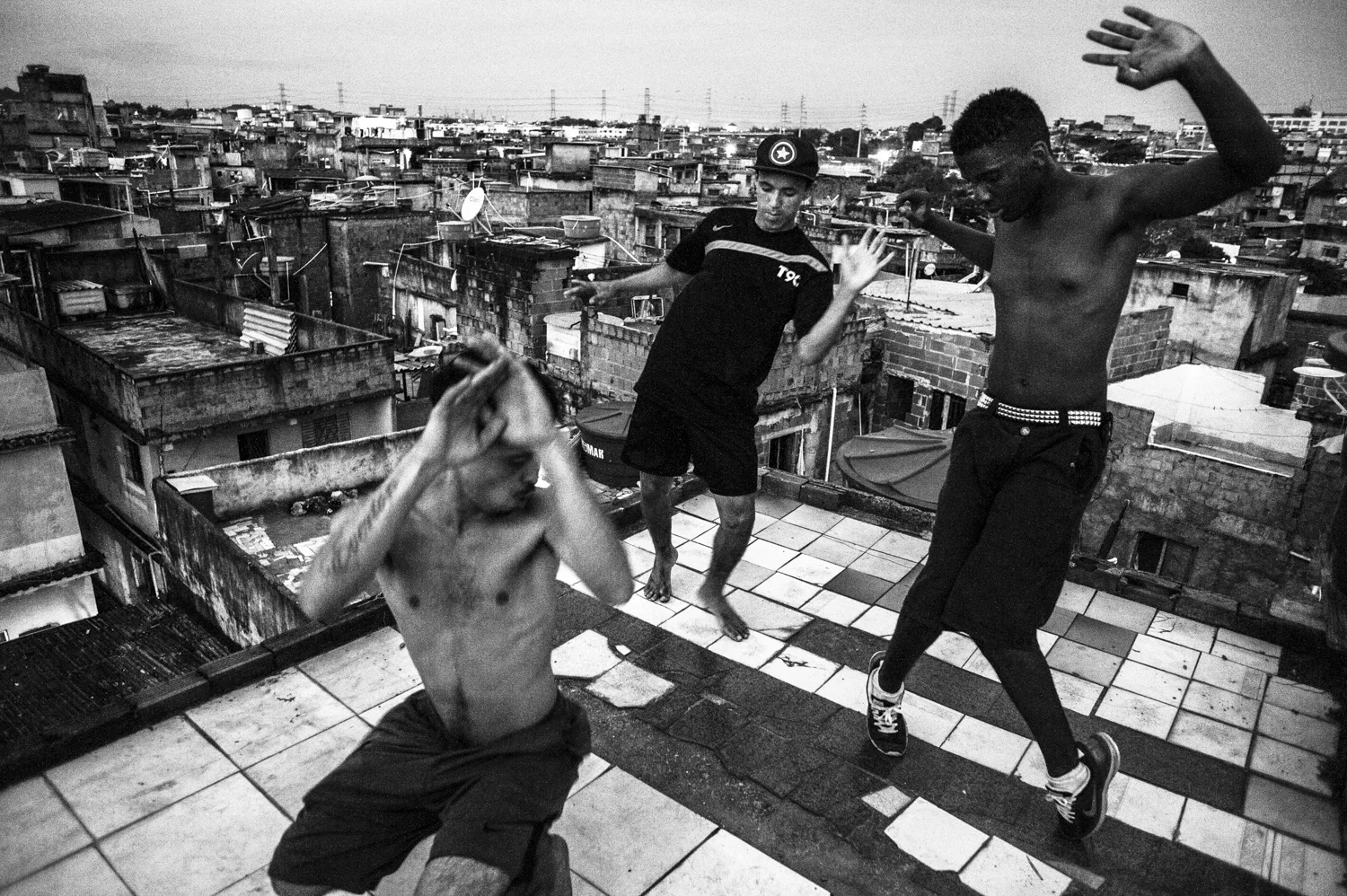  Collective training in a rooftop of Jacarezinho, a favela in northern Rio de Janeiro where this dance was created. 