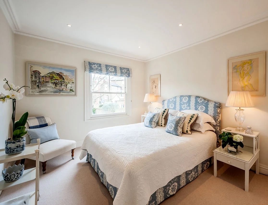 Albert Bridge Road, 31 Guest Bedroom 2.jpg