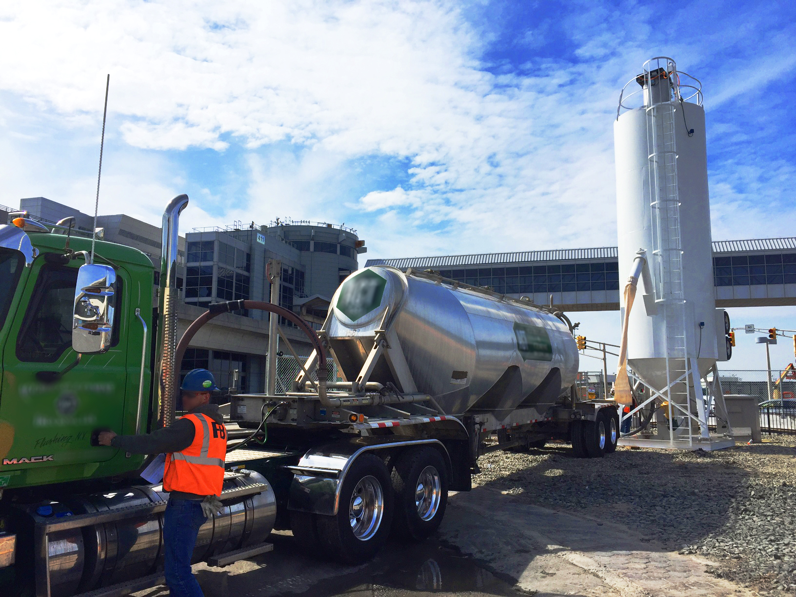 350bbl Portable On the Job. Thanks to our customer for sharing this.