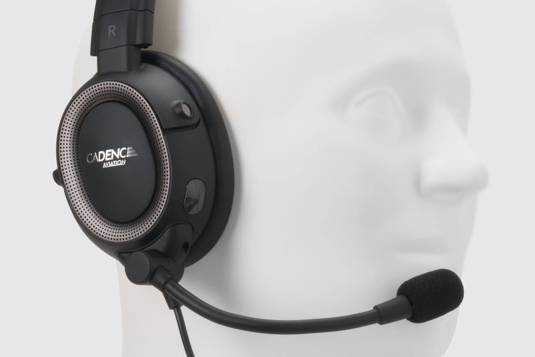 KOODESIGN_Cadence_Aviation_headphone-4.jpg