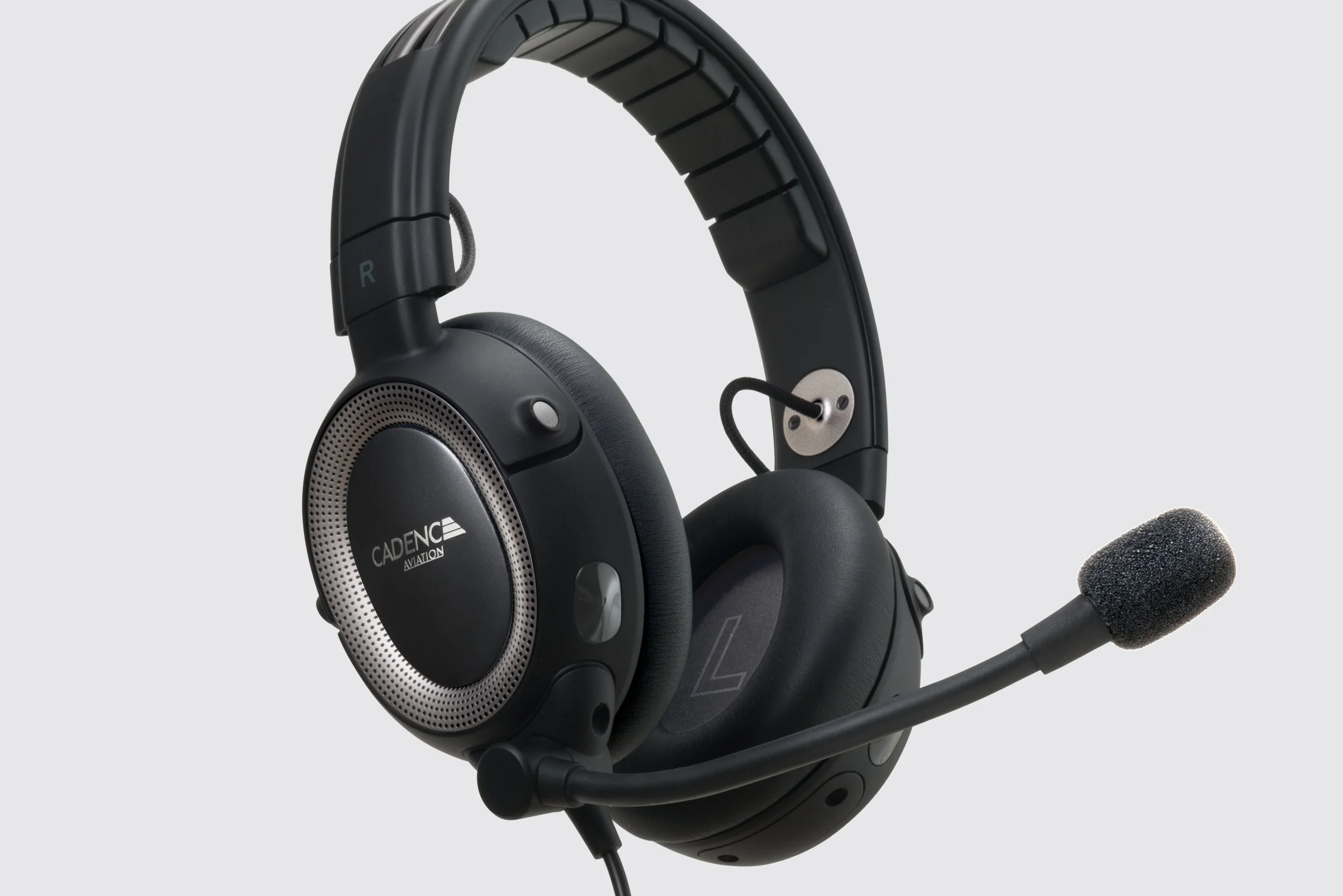 KOODESIGN_Cadence_Aviation_headphone-3.jpg
