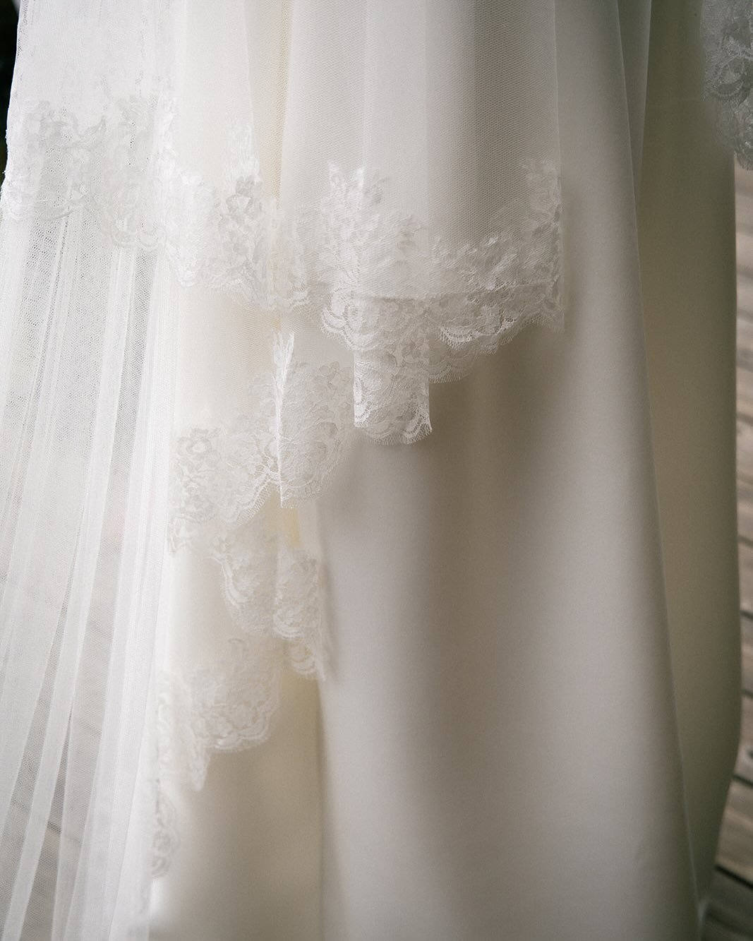 Introducing the EMILY veil 🤍

Intricate cotton lace, hand stitched around the edge of our signature soft tulle veil. Available as a single tier, two tier (shown) or mantilla style

She&rsquo;ll be live on the website very soon 

Loving these images 