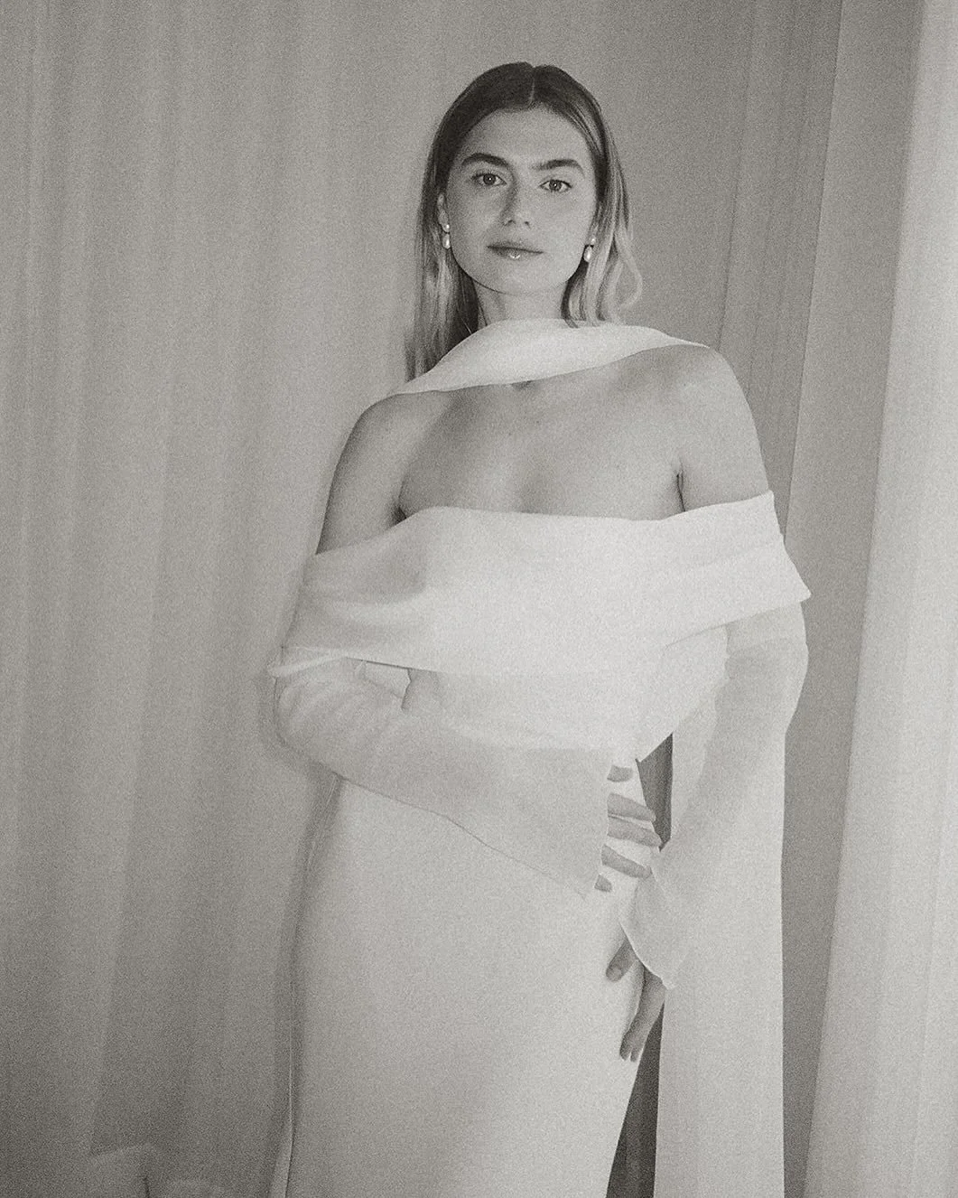 The new MAE SCARF captured on film by the lovely @anitakphotography 
100% pure silk chiffon with a subtle crinkle texture in a soft, drapey neck scarf. The perfect addition to this gorgeous Jessica Bennett gown from @thebriderie 

Loving this look pa