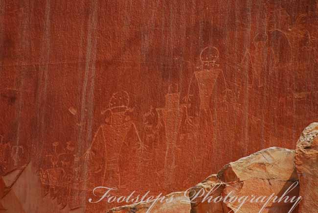 capitolreefnppictographs4.jpg