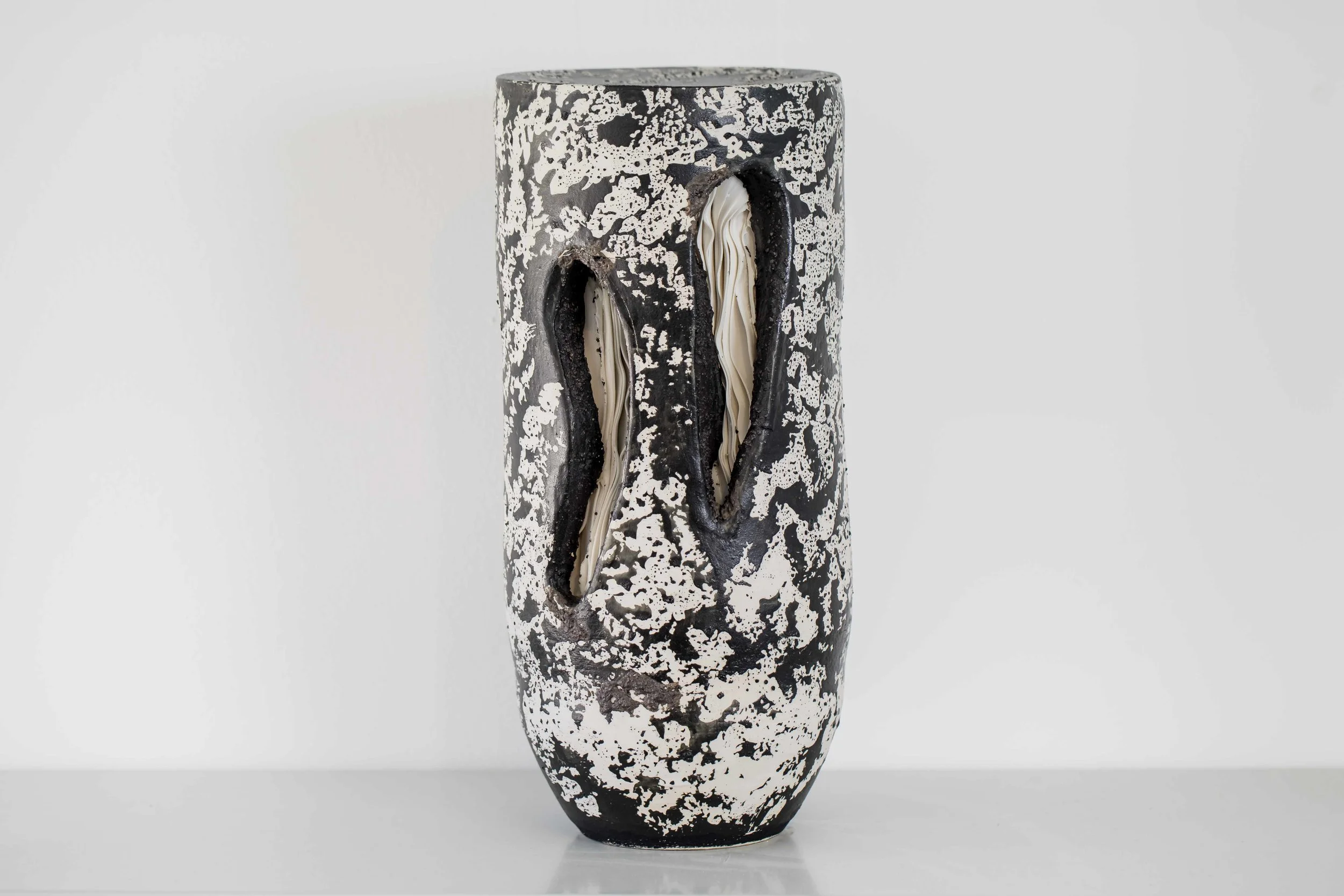 Artist : Yair Levi Size : 35cm * 15cm