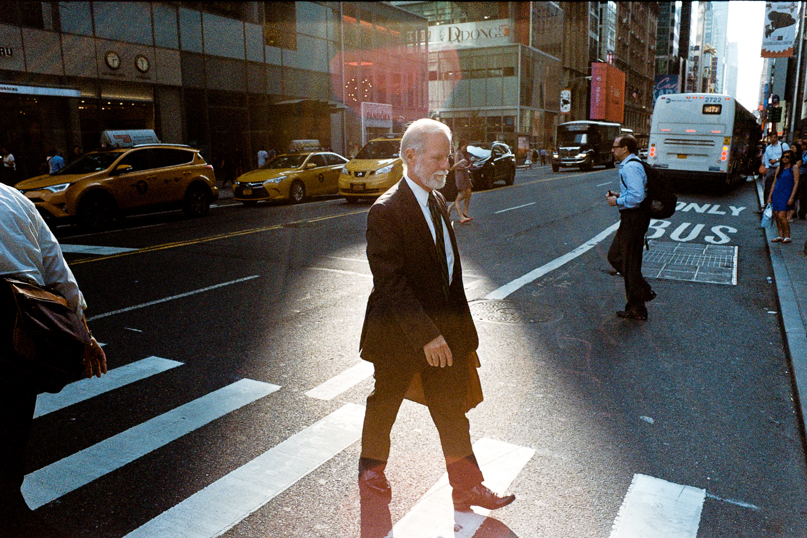 new-york-city-street-photography-jorge-garcia-6