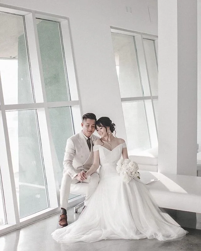 Love is still here and we are going to celebrate it. Our lounge has the perfect light for romantic portraits 💕. #Repost @itminttobe
・・・
Happy 500 days of marriage! -
-
-
-
#engaged #wedding #weddingvenue #modernwedding #bride #bridetobe #longbeachwedding #losangeleswedding #orangecountywedding #beachwedding #eventspace #2021bride #2020wedding #eventvenue #historicvenue #uniquevenue #socalweddings #eventplanner #weddinginspiration #weddingdesign #lavenue #reception #weddingceremony 
#2021wedding 
#modern 
#modernbride #downtownlongbeach
#modernweddingvenue