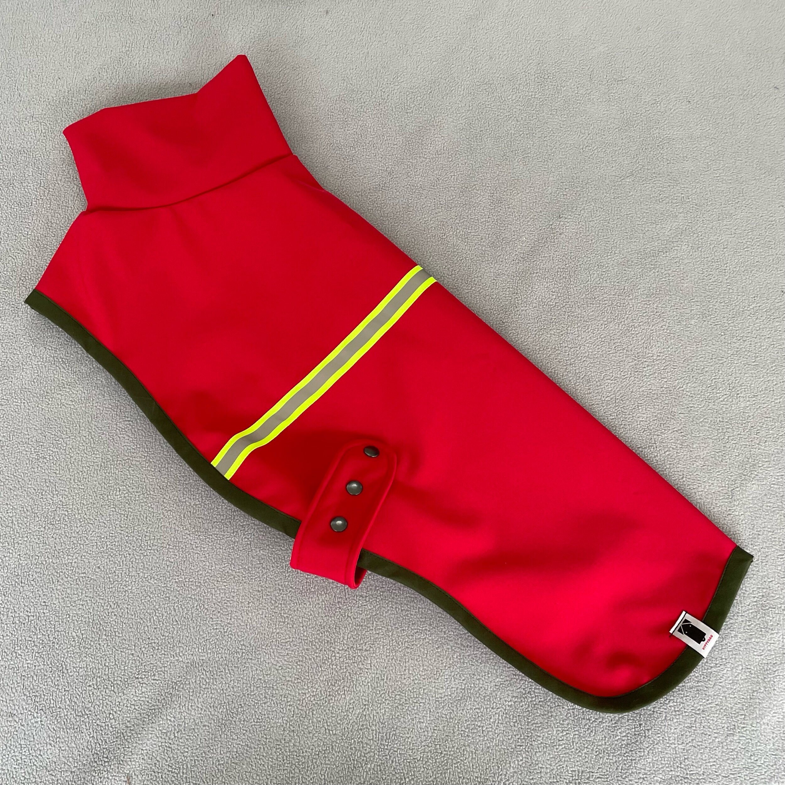 FB6C497B-40CE-496E-8FE1-401166DE8446