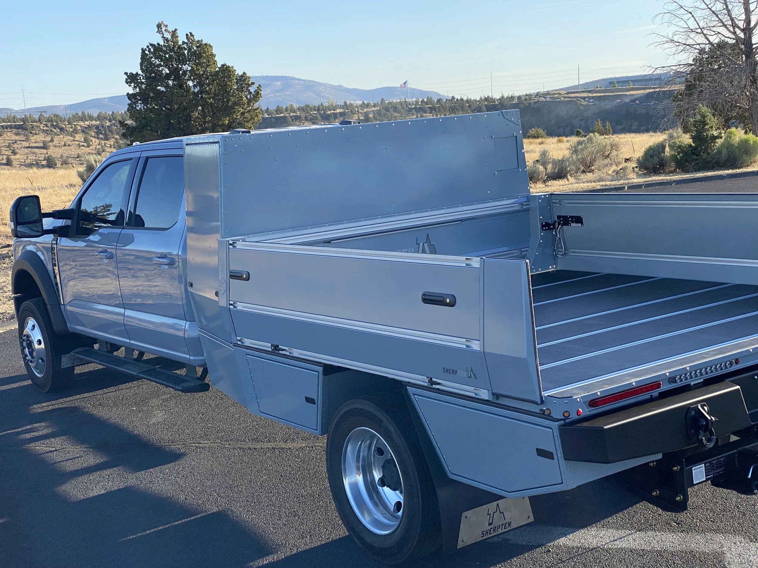 Same system without the hide boxes. 