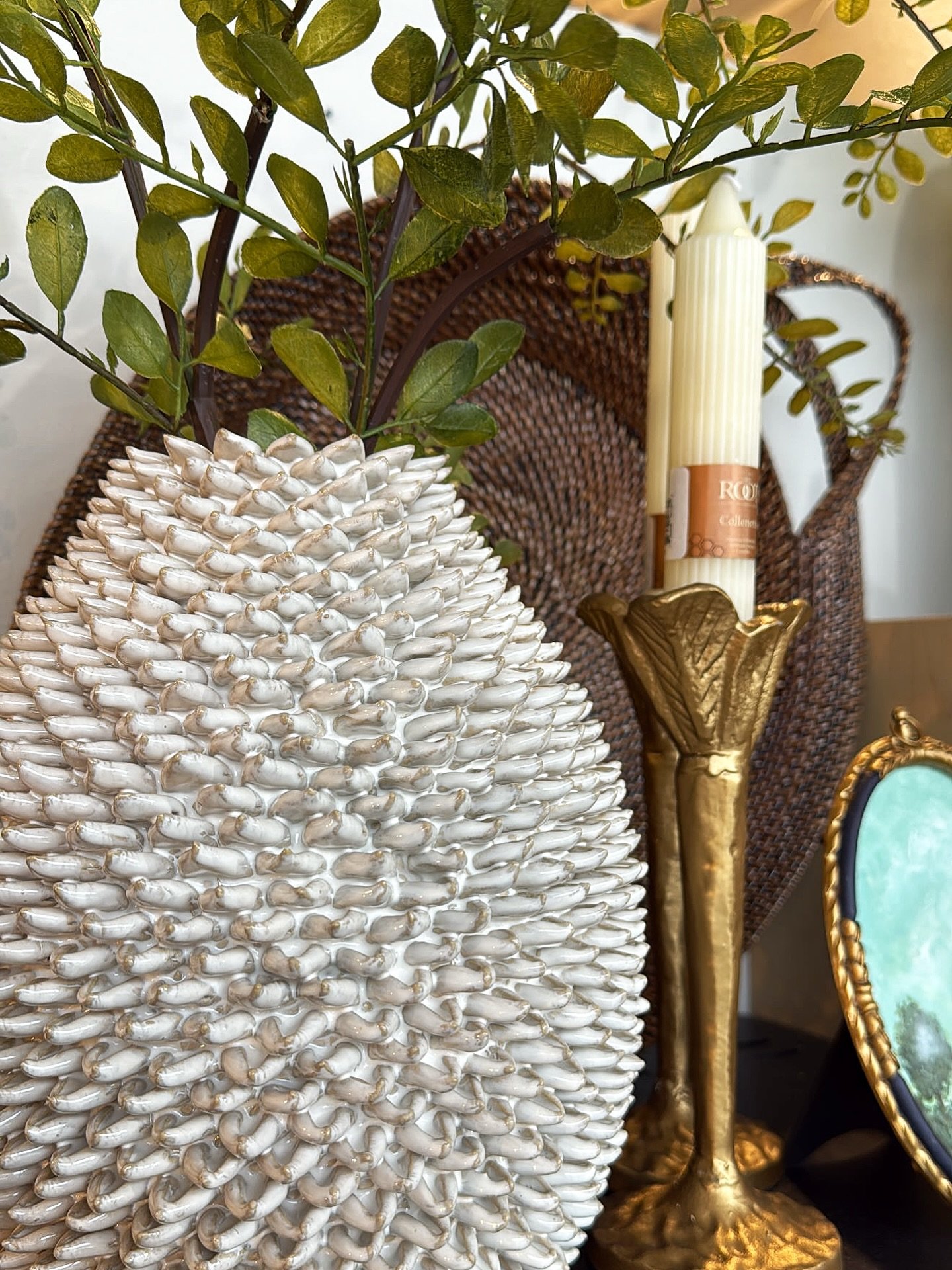 During that transition from Christmas to Spring we often times recommend refreshing your greenery. This stem offers great height while still being light and airy. 

{ Don&rsquo;t forget : we are closed Sundays &amp; Mondays. }