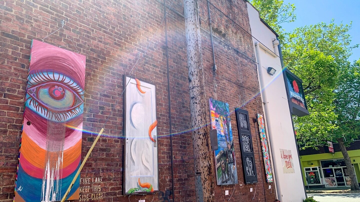 Applications are live for Summer 2024&rsquo;s Gallery Alley!

Gallery Alley is an outdoor alley activation in the alley between Wild Buffalo and Mindport Exhibits on Holly Street. 8 artists are selected each 2-month series to paint a reclaimed door t