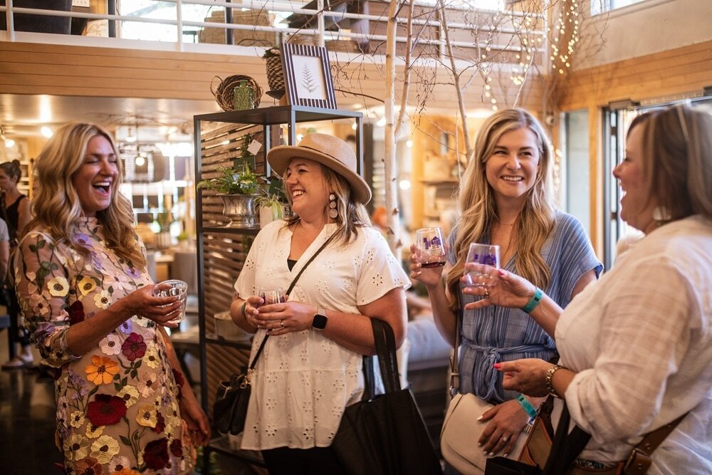 Spring Wine Walk is back on Friday, May 10th from 5:30-9pm!

Celebrate 10 years of Wine Walk with us by purchasing tickets starting this Friday, March 29th at noon! 19 retailers will be hosting local wineries for you to sip while you shop 🛍️🍷 

Plu