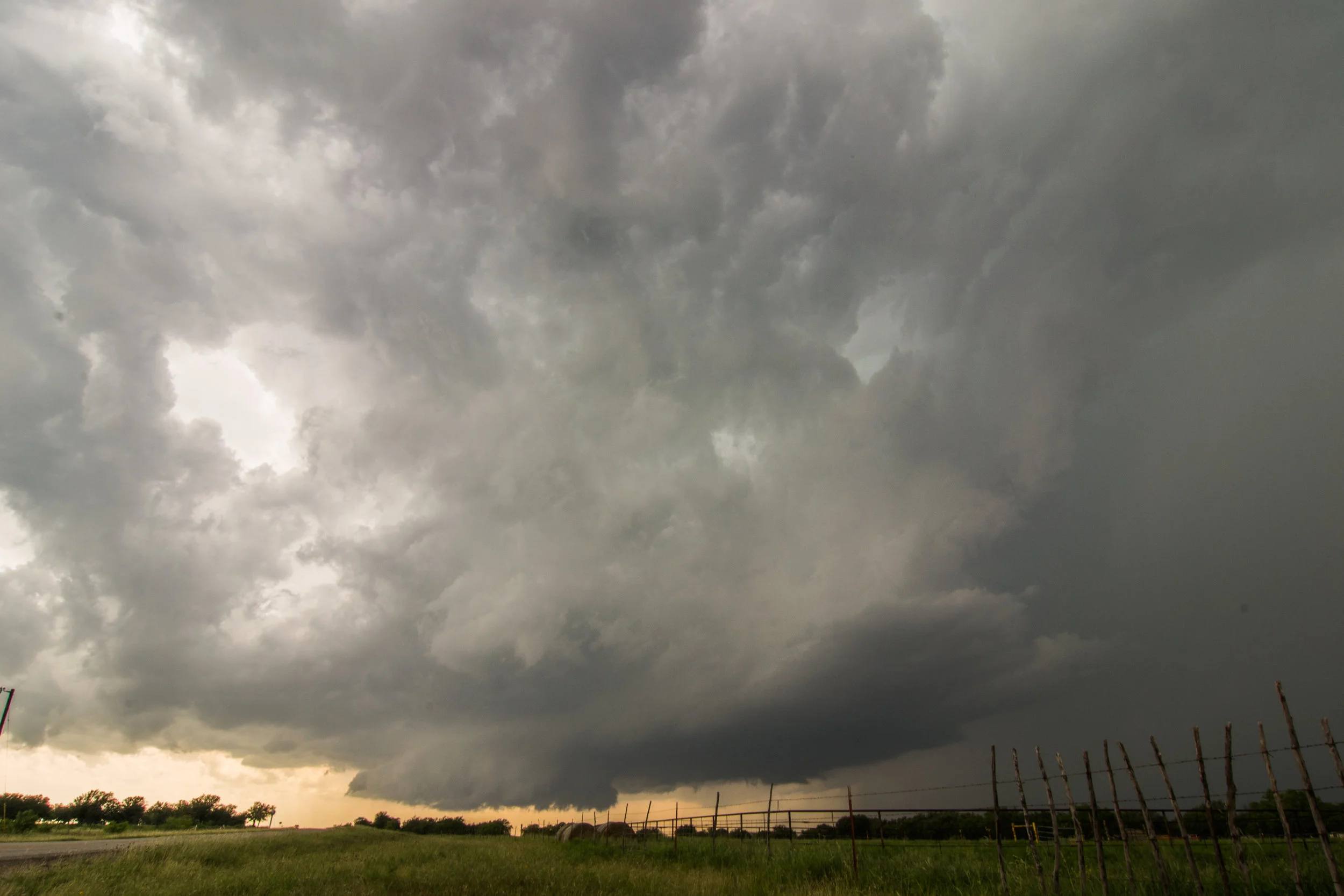 MAY 26TH TEXAS: BRECKENRIDGE SUPERCELL & BRAD TORNADO